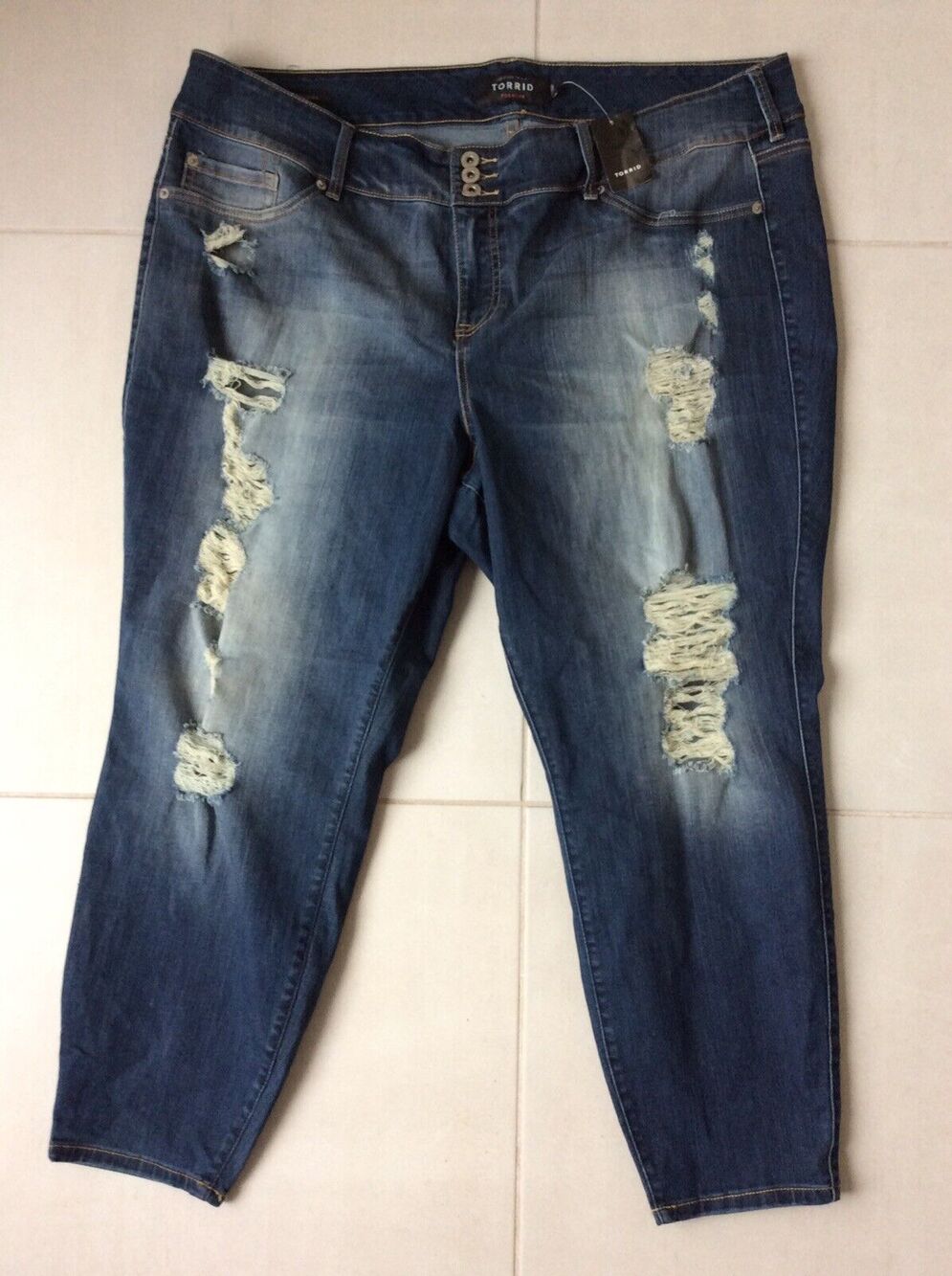 Torrid  Jegging Jeans Ocean Cruise Distressed Frayed